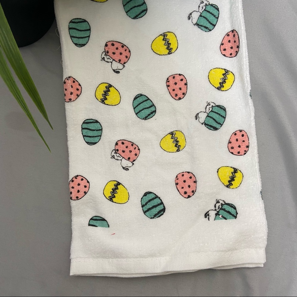 Snoopy 3 Piece Kitchen set, oven mitts, kitchen towel set Easter New - Picture 4 of 5